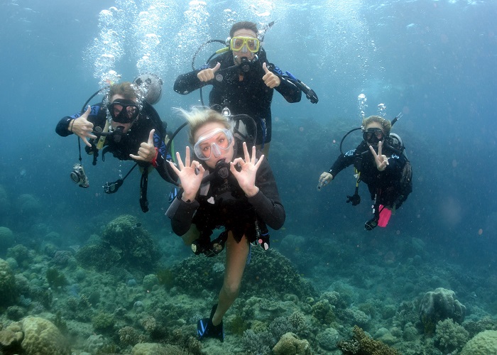 Icmeler Scuba Diving